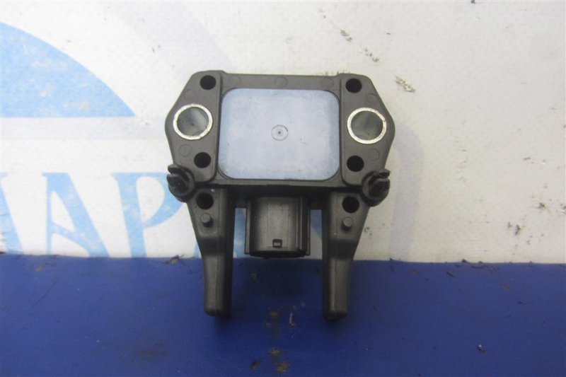 Датчик удара передний TOYOTA SIENNA 11-16 GSL30 3.5 2GR-FE Датчик удара передний TOYOTA SIENNA 11-16 GSL30 3.5 2GR-FE