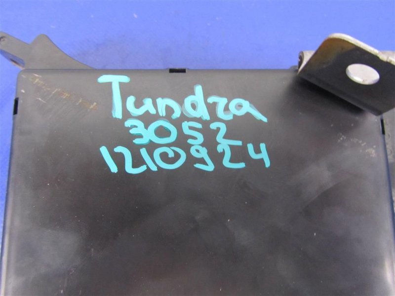 Блок предохранителей салон TUNDRA 07-13 2007 USK56 5.7 3URFBE