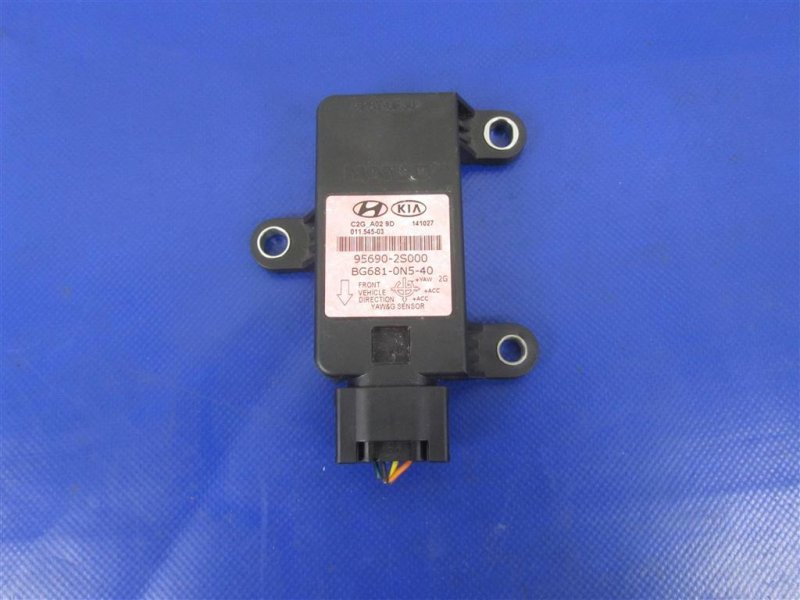 Датчик ESP HYUNDAI TUCSON LM 09-15 95690-2S000 Б/У