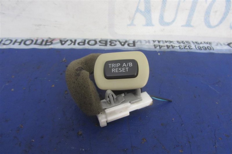 Запчасть кнопка INFINITI FX/QX70 S51 08-17 2011 Внедорожник 3.5 24824-1CA0B Б/У Кнопка INFINITI FX/QX70 S51 08-17 2011 Внедорожник 3.5 24824-1CA0B Б/У