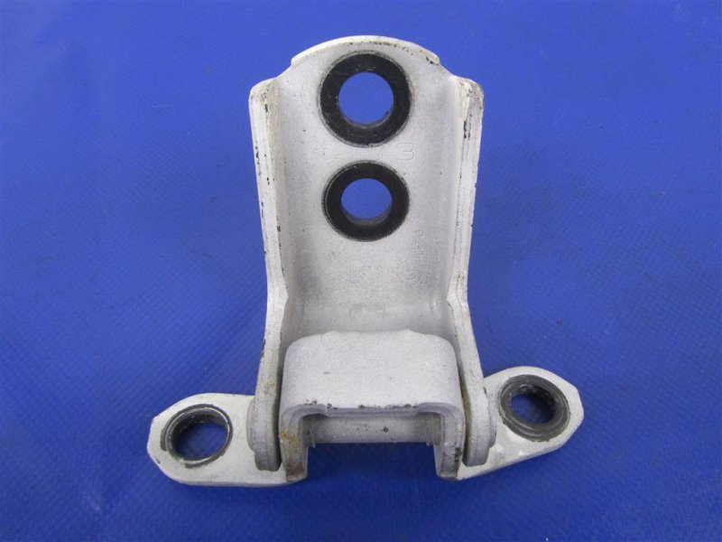 Петля двери нижняя передняя левая INFINITI FX S50 03-08 Внедорожник 3.5