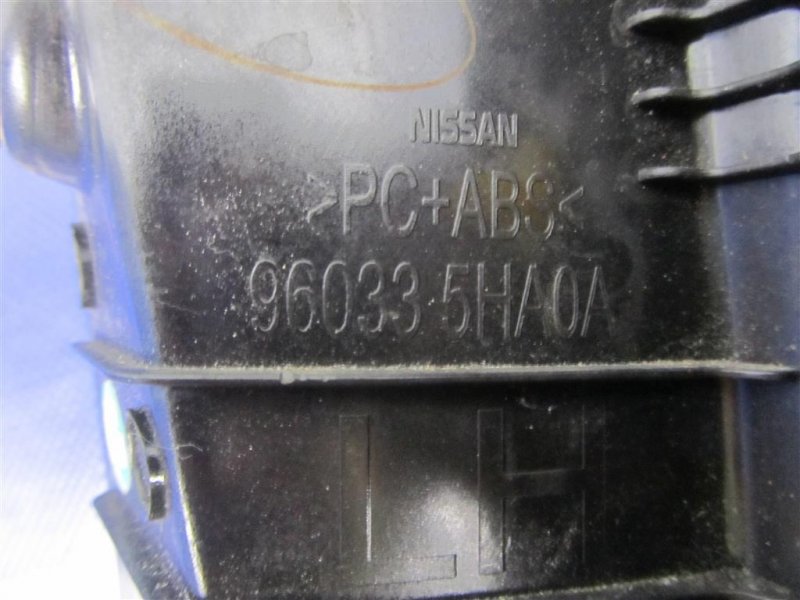 Спойлер крышки багажника левый NISSAN X-TRAIL/ROGUE T32 13-20 T32 2.5 QR25DE