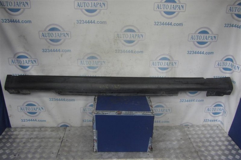 Накладка порога наружная правая INFINITI G35 03-07 76850-AL500 Б/У