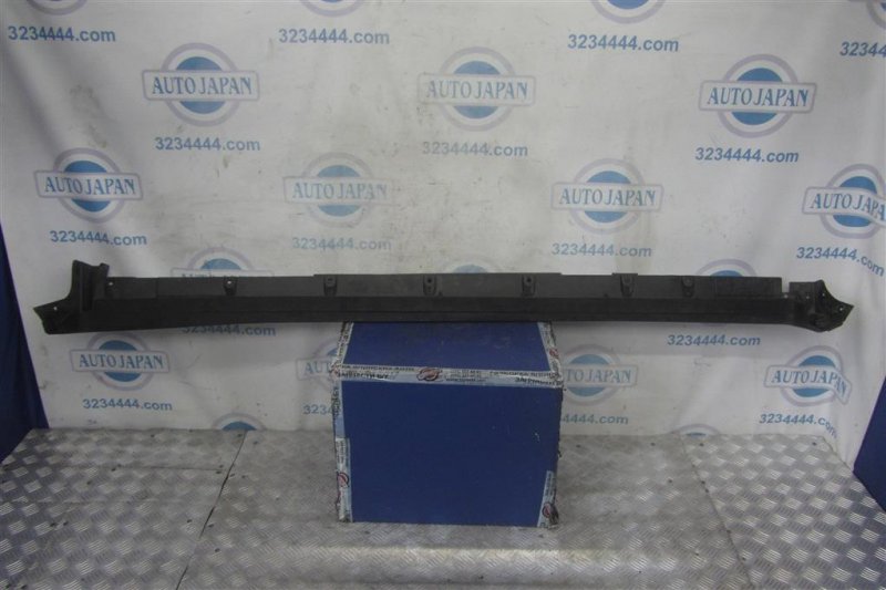 Накладка порога наружная правая NISSAN X-TRAIL/ROGUE T32 13-20 76850-4BA0A Б/У
