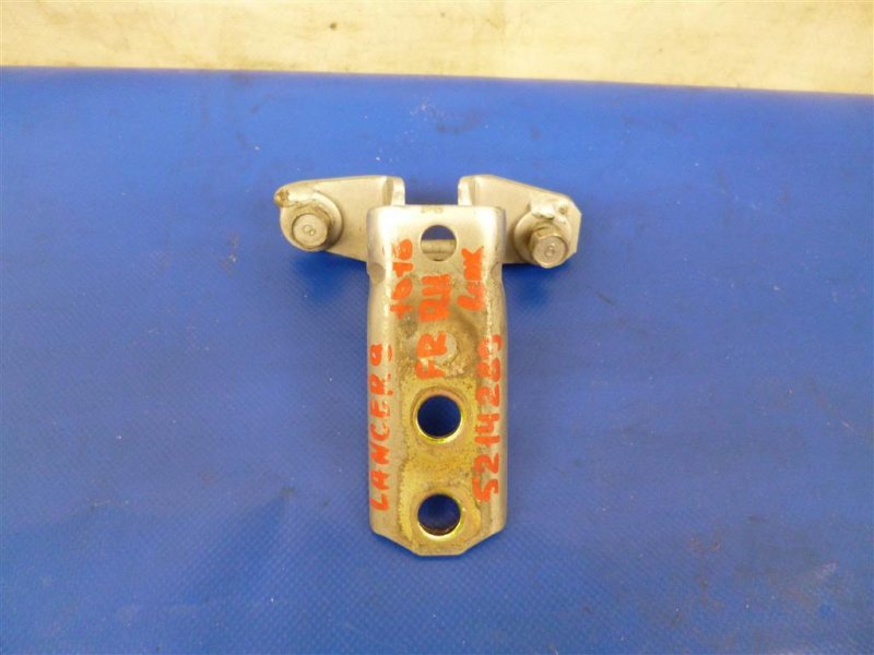 Петля двери верхняя передняя правая MITSUBISHI LANCER IX 9 03-07 2004 Седан 2.0 MR302271 Б/У