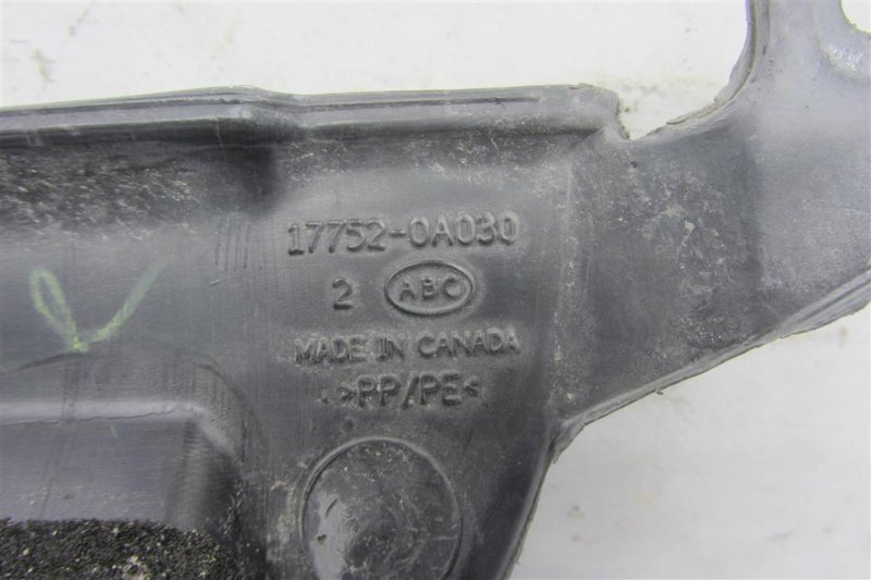 Воздухозаборник RX300/330/350/400 03-09 2006 Внедорожник 3.3