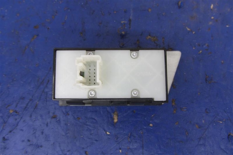 Кнопка курсовой устойчивости 3 BL 09-13