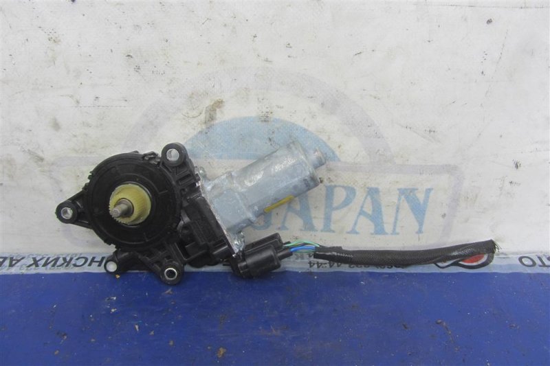 Моторчик стеклоподъемника передний левый ACURA TLX 14-17 Седан 3.5 Моторчик стеклоподъемника передний левый ACURA TLX 14-17 Седан 3.5