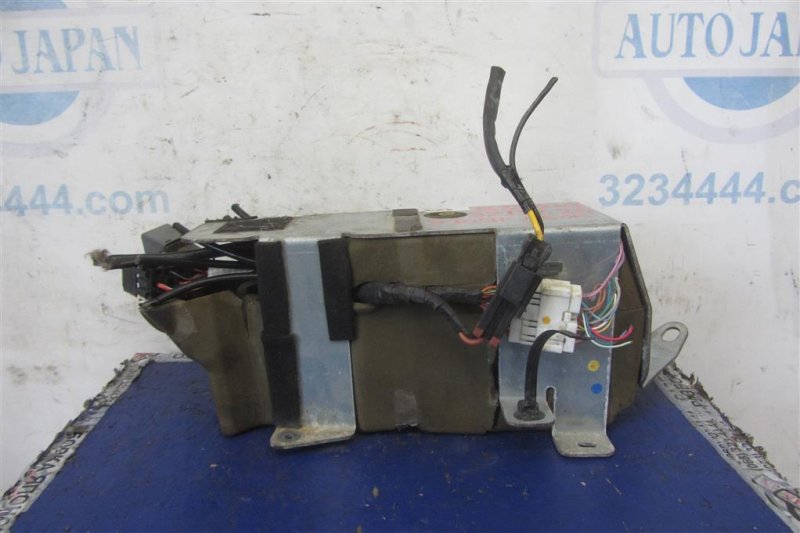 Моторчик привода ляды INFINITI G25/G35/G37/Q40 06-14 COUPE 3.7 VQ37VHR Моторчик привода ляды INFINITI G25/G35/G37/Q40 06-14 COUPE 3.7 VQ37VHR