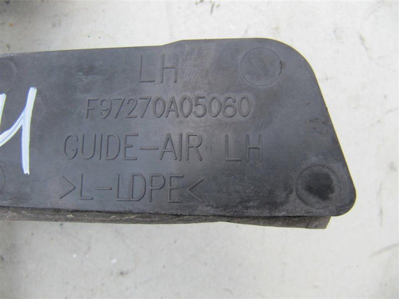 Дефлектор радиатора левый NISSAN TEANA J31 03-07 Дефлектор радиатора левый NISSAN TEANA J31 03-07