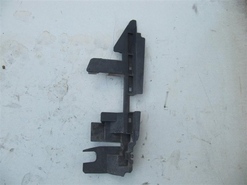 Дефлектор радиатора правый TEANA J31 03-07