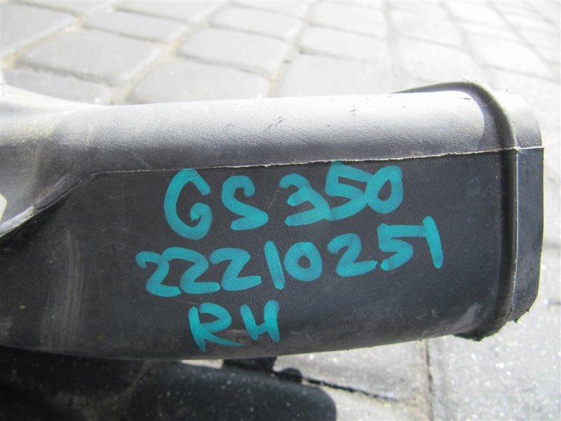 Воздуховод охлаждения тормозов правый LEXUS GS350 GS300 05-11