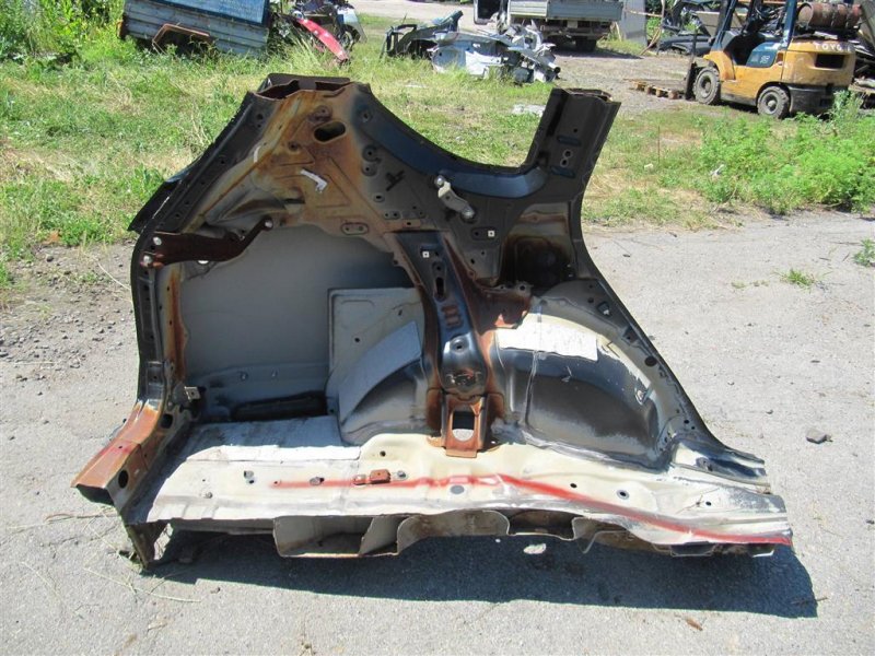 Четверть кузова задняя левый TRIBECA B9 05-07