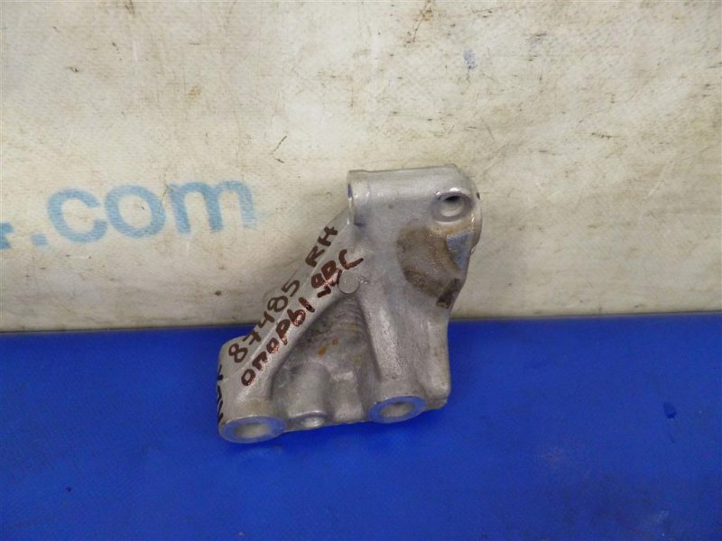 Кронштейн двигателя правый ACURA RDX 12-19 50620-TX4-A00 Б/У