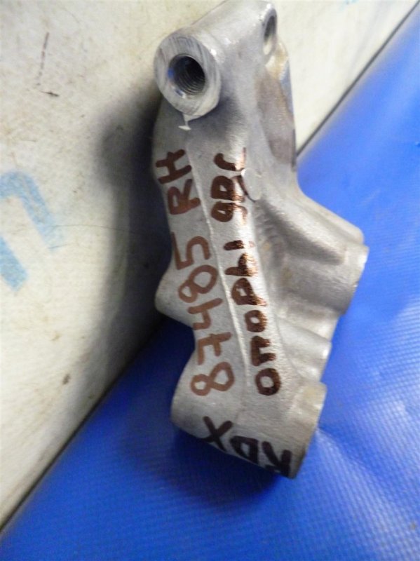 Кронштейн двигателя правый RDX 12-19