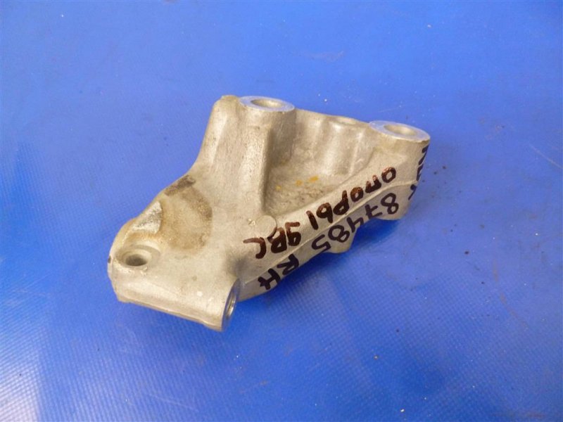 Кронштейн двигателя правый RDX 12-19