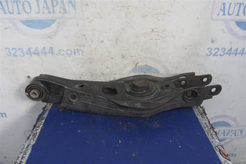 Запчасть рычаг задней подвески поперечный нижний задний левый KIA SORENTO UM 14- 2015 UM 2.4 G4KJ 55210-C5050 Б/У Рычаг задней подвески поперечный нижний задний левый KIA SORENTO UM 14- 2015 UM 2.4 G4KJ 55210-C5050 Б/У