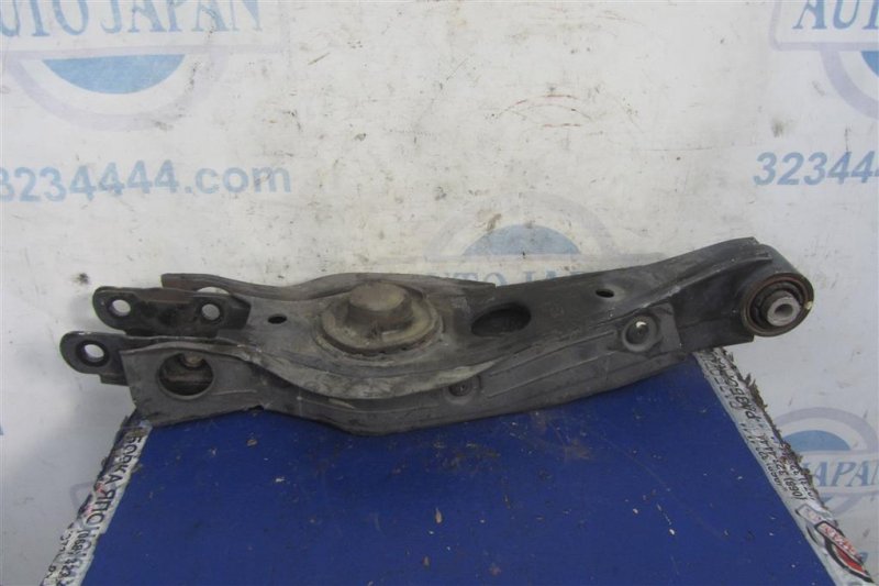 Рычаг задней подвески поперечный нижний задний правый KIA SORENTO UM 14- 2015 UM 2.4 G4KJ 55220-C5050 Б/У