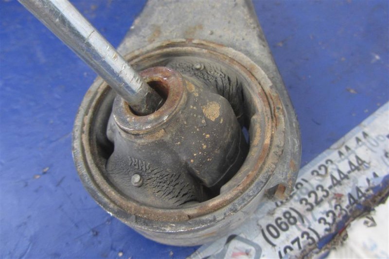 Рычаг передней подвески нижний передний правый ELANTRA HD 06-11