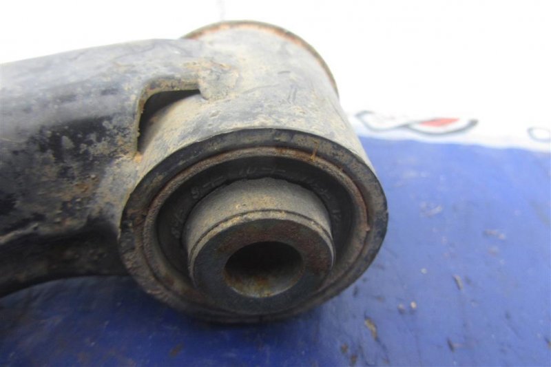 Рычаг передней подвески нижний передний правый ELANTRA HD 06-11