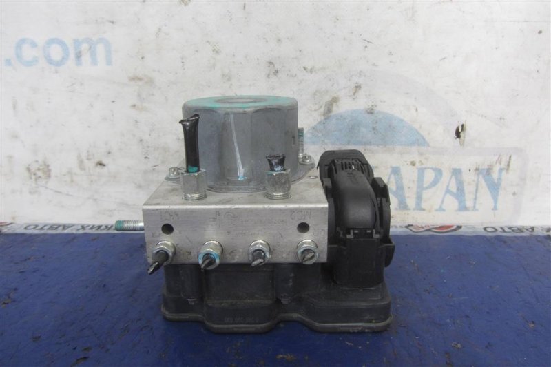 Блок ABS QASHQAI/ROGUE SPORT 14-