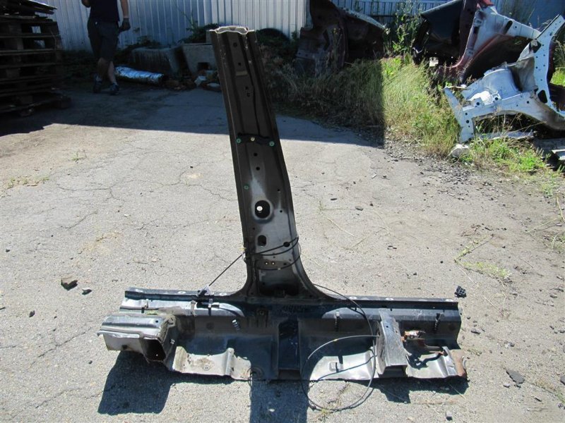 Стойка кузова средняя левая TRIBECA B9 05-07