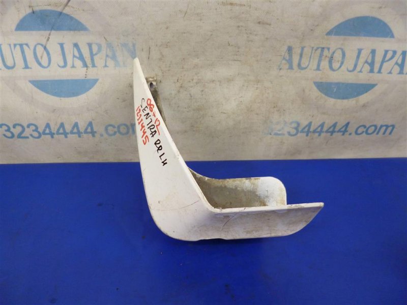 Брызговик задний левый NISSAN SENTRA (B16) 06–12 93821-ET00A Б/У