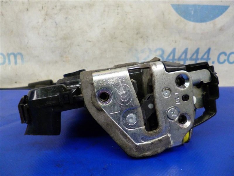 Замок двери передний левый CT200 11-17 2012 Хетчбек 1.8