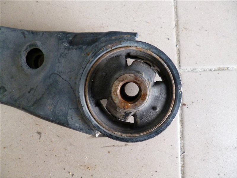 Рычаг передней подвески нижний передний левый SONATA YF 10-14 2011 YF 2.4 Рычаг передней подвески нижний передний левый SONATA YF 10-14 2011 YF 2.4