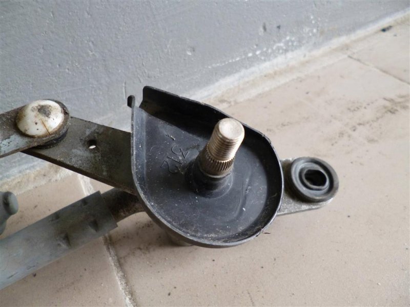 Трапеция стеклоочистителей SONATA YF 10-14 2011 YF 2.4