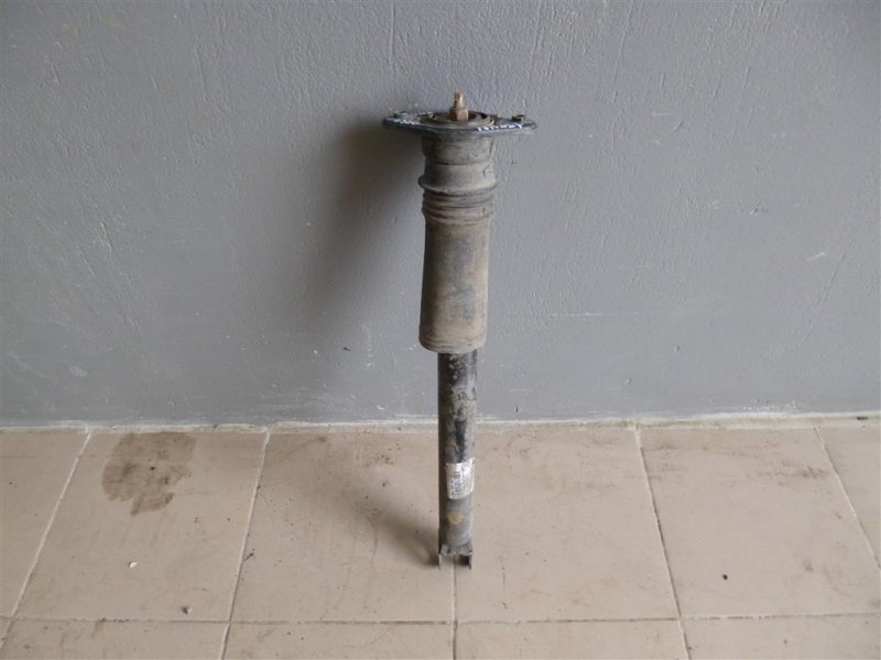 Амортизатор задний HYUNDAI SONATA YF 10-14 2011 YF 2.4 55311-3Q610 Б/У