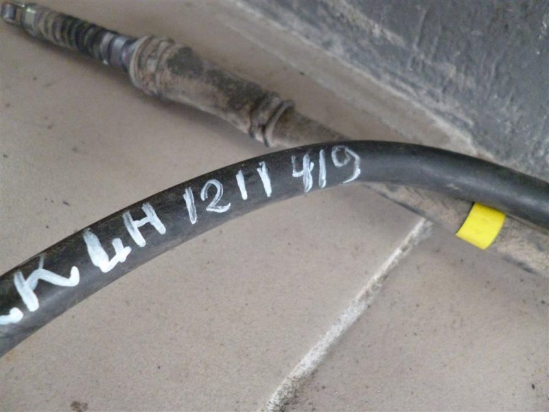 Трос стояночного тормоза задний левый SONATA YF 10-14 2011 YF 2.4 Трос стояночного тормоза задний левый SONATA YF 10-14 2011 YF 2.4