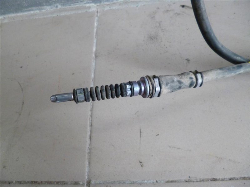 Трос стояночного тормоза задний левый SONATA YF 10-14 2011 YF 2.4 Трос стояночного тормоза задний левый SONATA YF 10-14 2011 YF 2.4