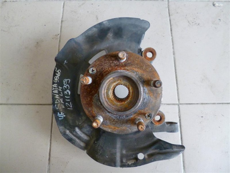 Кулак поворотный передний левый HYUNDAI SONATA YF 10-14 2011 Седан 2.4 51715-2T010 Б/У