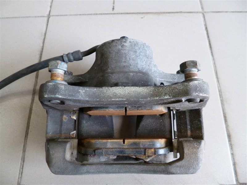 Суппорт тормозной передний правый HYUNDAI SONATA YF 10-14 Седан 2.4