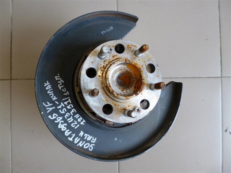 Запчасть цапфа задняя левая HYUNDAI SONATA YF 10-14 2011 Седан 2.4 52710-4R010 Б/У Цапфа задняя левая HYUNDAI SONATA YF 10-14 2011 Седан 2.4 52710-4R010 Б/У