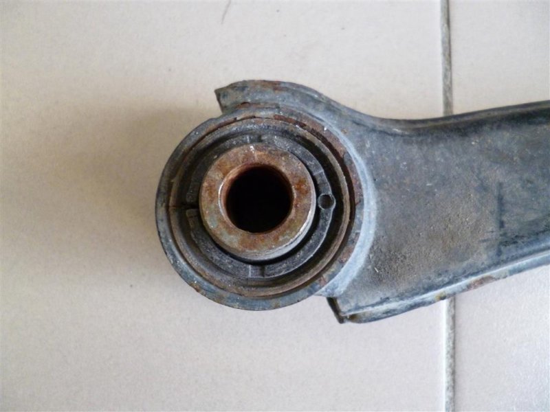 Рычаг задней подвески поперечный верхний задний левый SONATA YF 10-14 2011 Седан 2.4