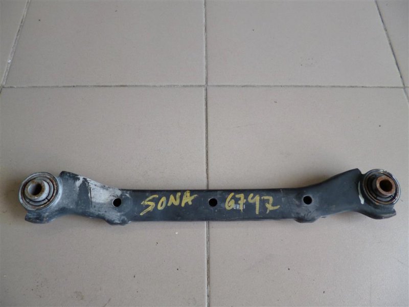 Рычаг задней подвески поперечный верхний задний правый SONATA YF 10-14 2013 YF 2.4