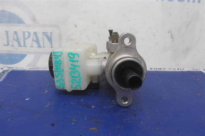 Главный тормозной цилиндр G35 03-07 2006 Седан 3.5