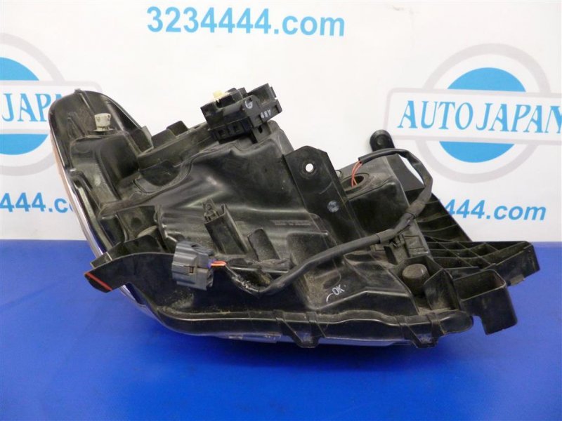 Фара передняя левая TUNDRA 13-