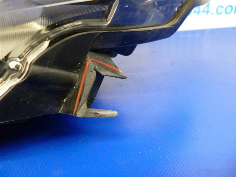 Фара передняя левая TUNDRA 13-