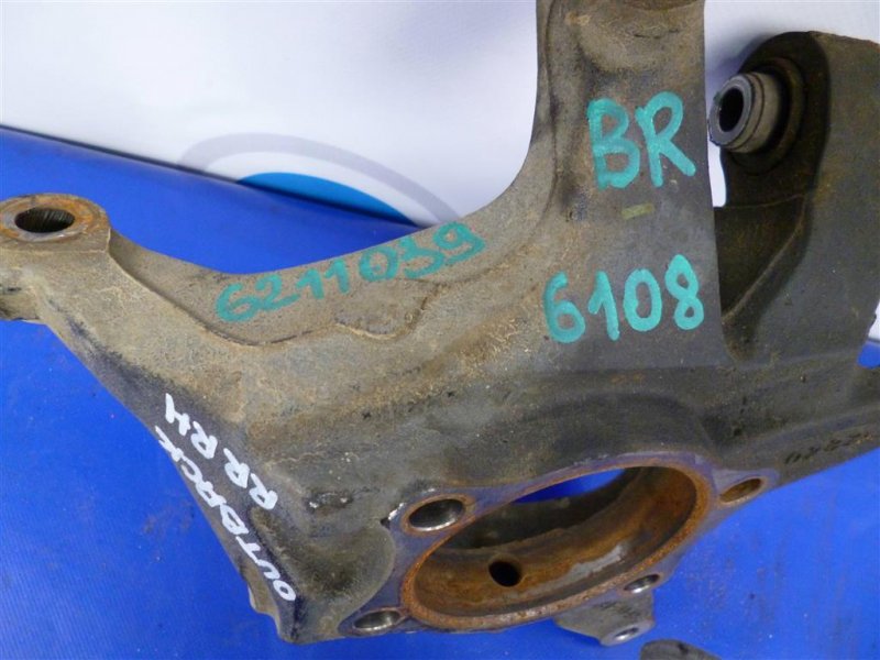 Цапфа задняя правая OUTBACK 09-14 BR 2011 Внедорожник 2.5