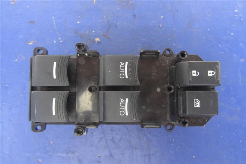 Блок управления стеклоподъемниками передний левый RDX 12-19