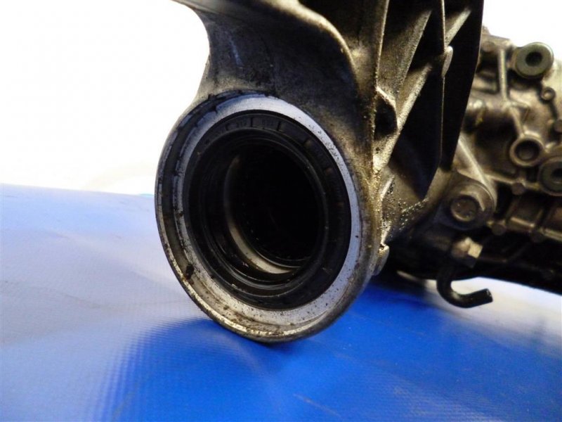 Редуктор передний R-CLASS W251 05-13 2007 Минивэн OM642950 3.2L Редуктор передний R-CLASS W251 05-13 2007 Минивэн OM642950 3.2L