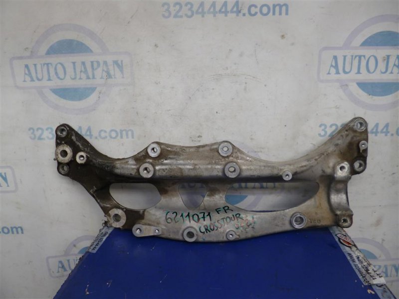 Крепление балки подвески CROSSTOUR 09-15 2015 Внедорожник 2.4 Крепление балки подвески CROSSTOUR 09-15 2015 Внедорожник 2.4