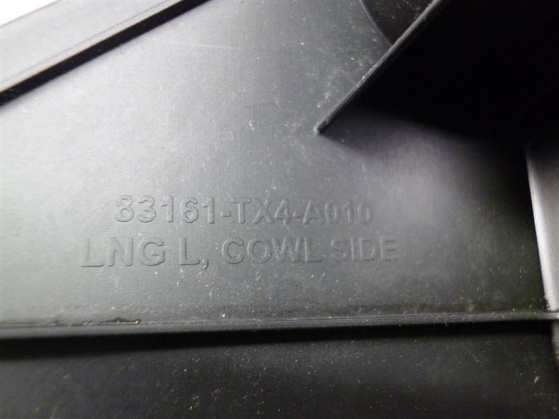 Накладка на стойку кузова передняя левая ACURA RDX 12-19 Внедорожник 3.5