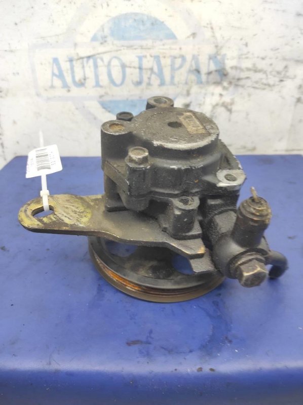 Насос ГУР LAND CRUISER PRADO 120 02-09 5VZ-FE