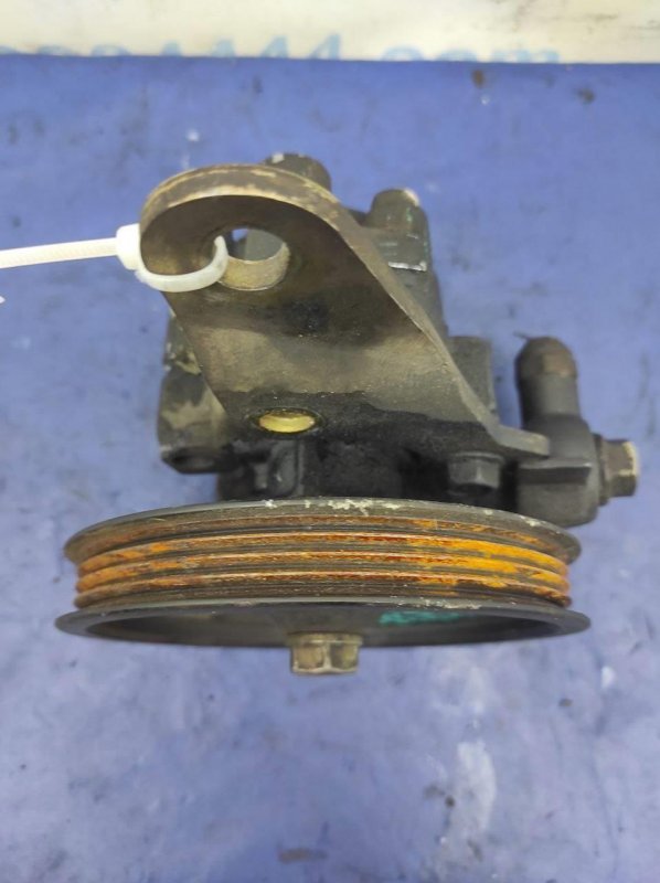 Насос ГУР LAND CRUISER PRADO 120 02-09 5VZ-FE