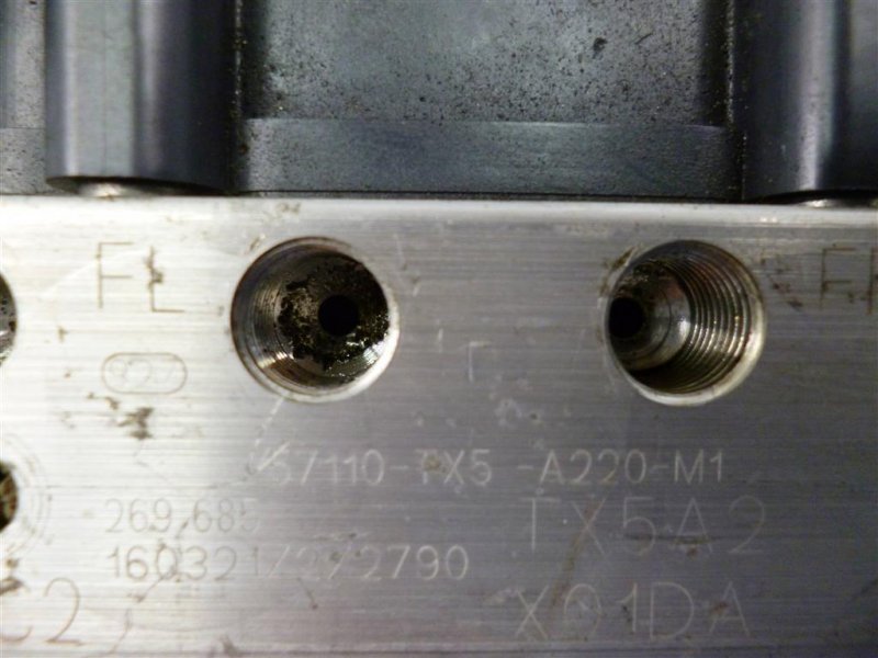 Блок ABS RDX 12-19 2017 Внедорожник 3.5 Блок ABS RDX 12-19 2017 Внедорожник 3.5