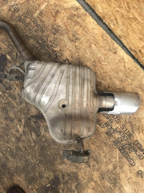 Глушитель R-CLASS W251 05-13 2007 Минивэн OM642950 3.2L Глушитель R-CLASS W251 05-13 2007 Минивэн OM642950 3.2L